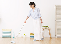 部屋の模様替え、家具の移動